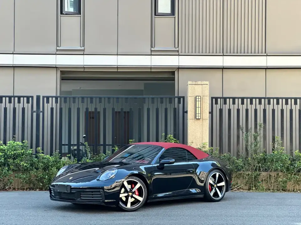 Porsche 911 Carrera Cabriolet 3.0T 2022