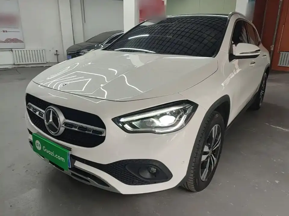 Mercedes-Benz GLA-Class GLA 220 2023