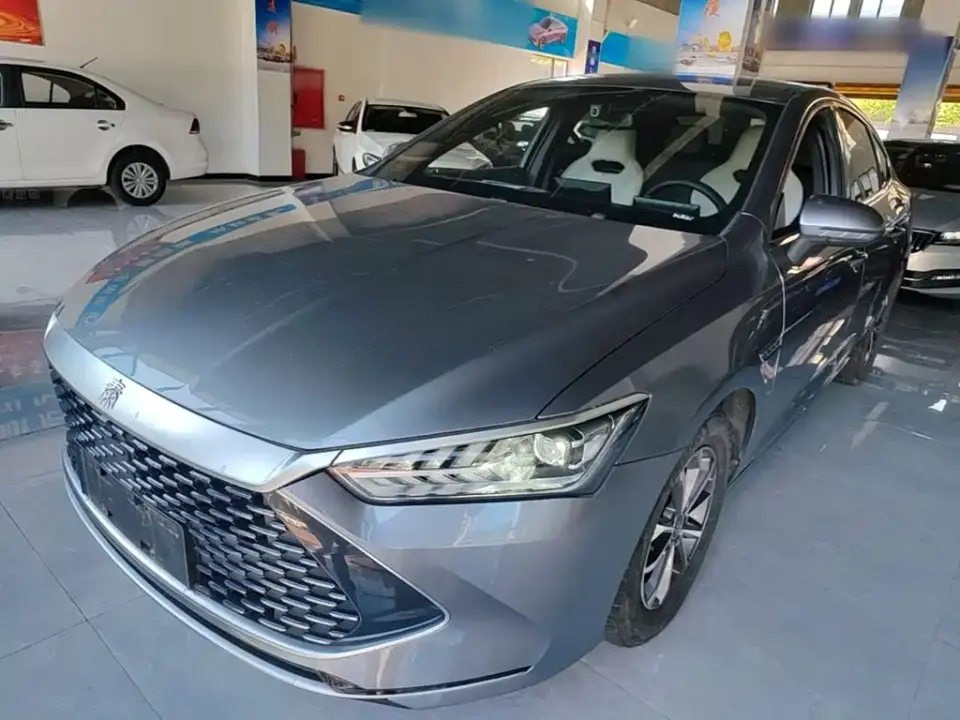 BYD Qin PLUS Glory Edition DM-i 55KM Leading 2024