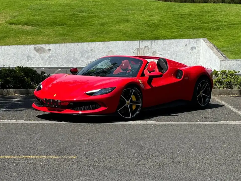 Ferrari 296 3.0T V6 GTS 2024