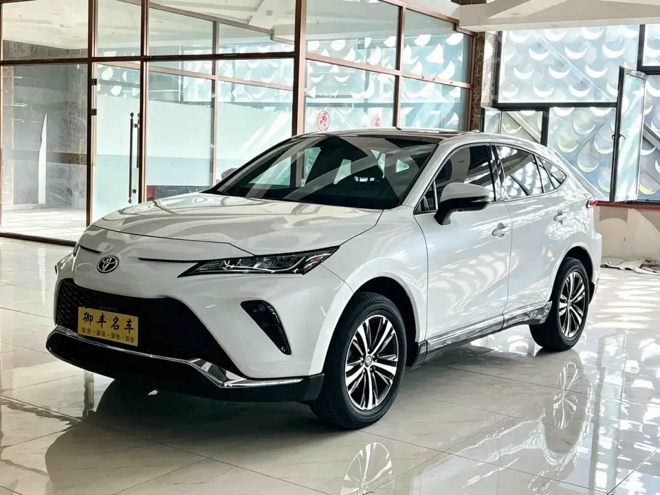 Toyota Venza 2.0L CVT FWD Luxury 2024