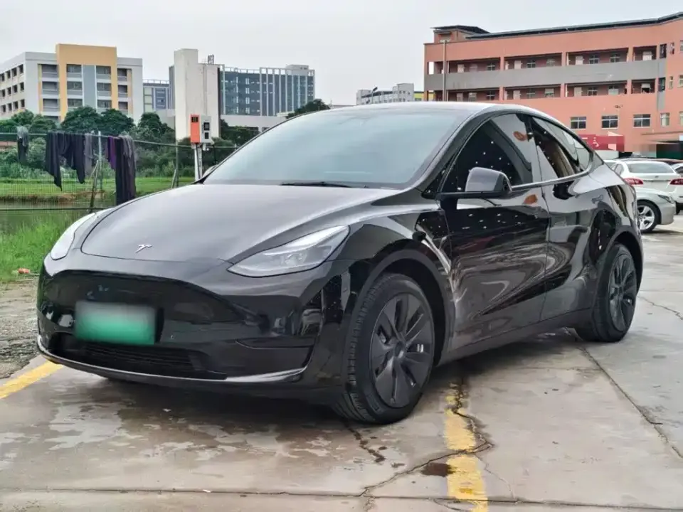 Tesla Model Y Facelift Rear-Wheel Drive Version 2023