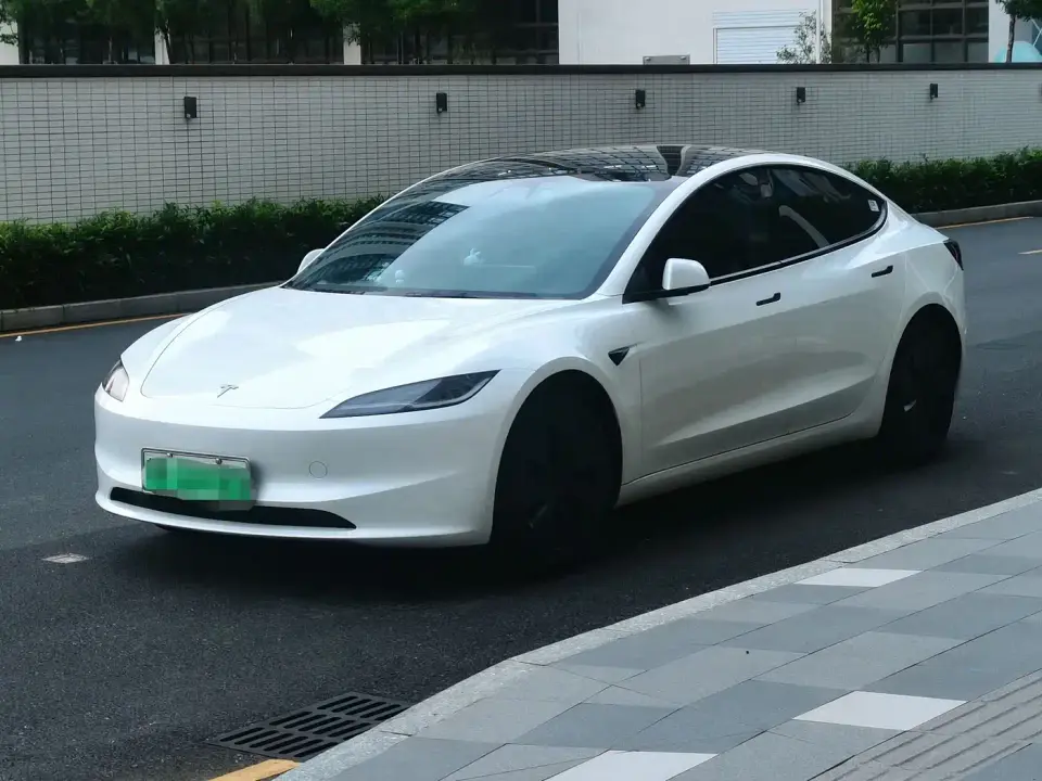 Tesla Model 3 Rear-Wheel Drive 2024