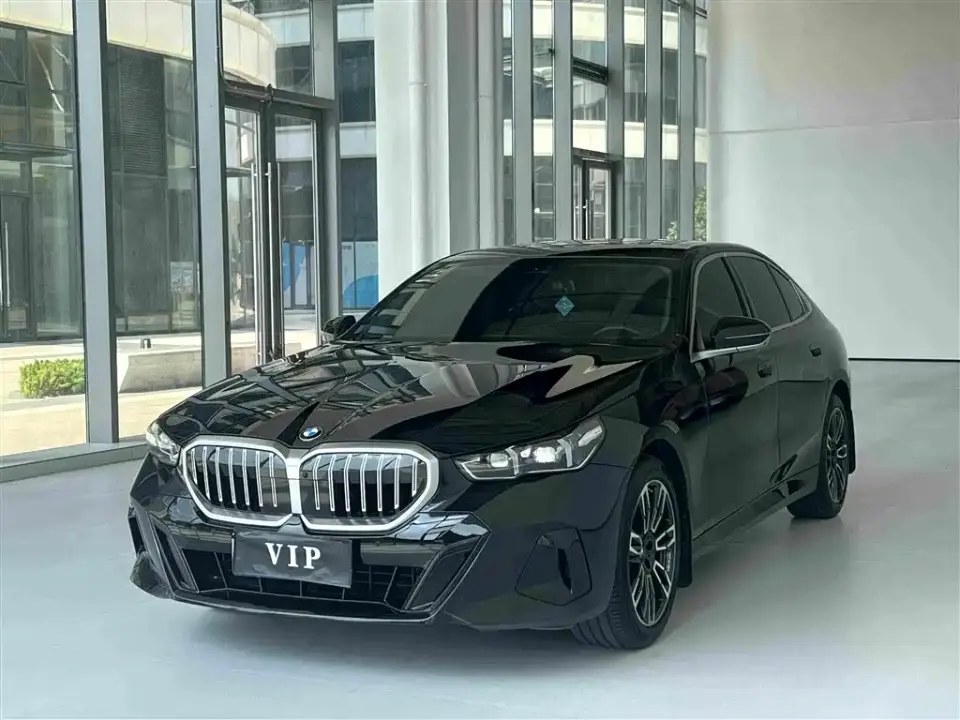 BMW 5 Series 530Li Leading M Sport Package 2026