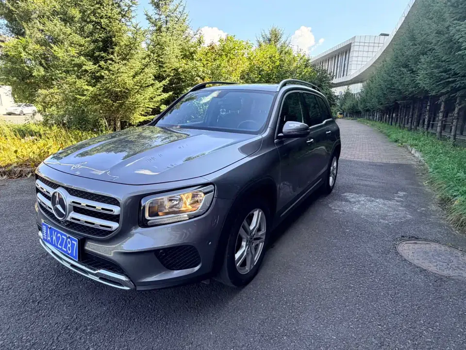 Mercedes-Benz GLB-Class Model GLB 180 Dynamic Edition 2022