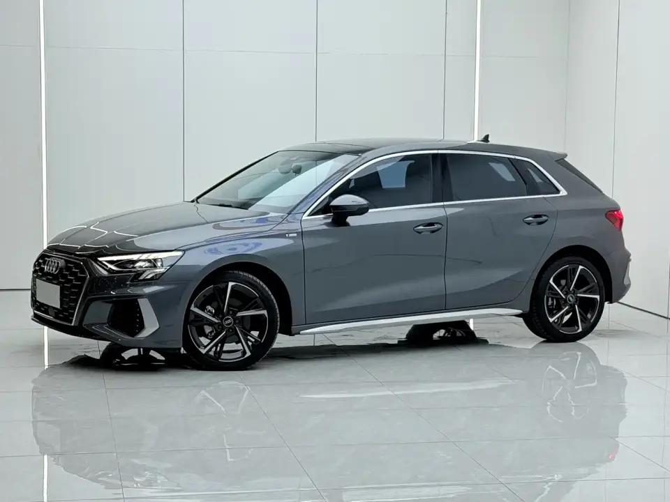 Audi A3 Model Sportback 35 TFSI Fashion Sport 2024