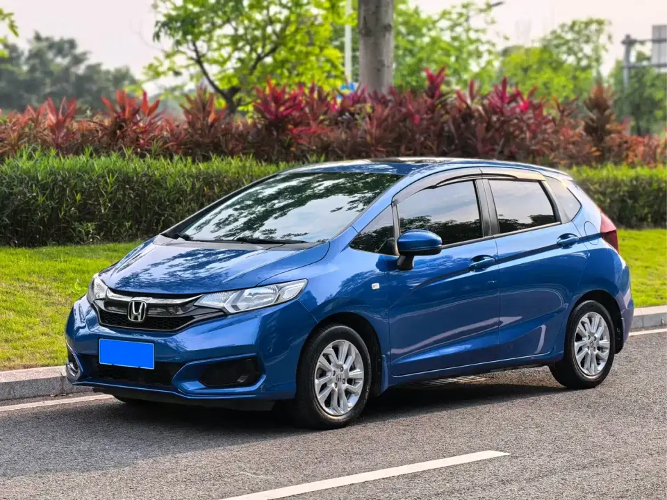 Honda Fit 1.5L CVT Comfort Sunroof Edition 2019