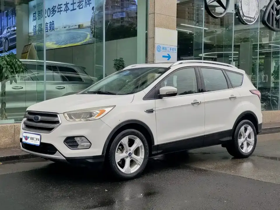 Ford Kuga EcoBoost 245 AWD Platinum 2019
