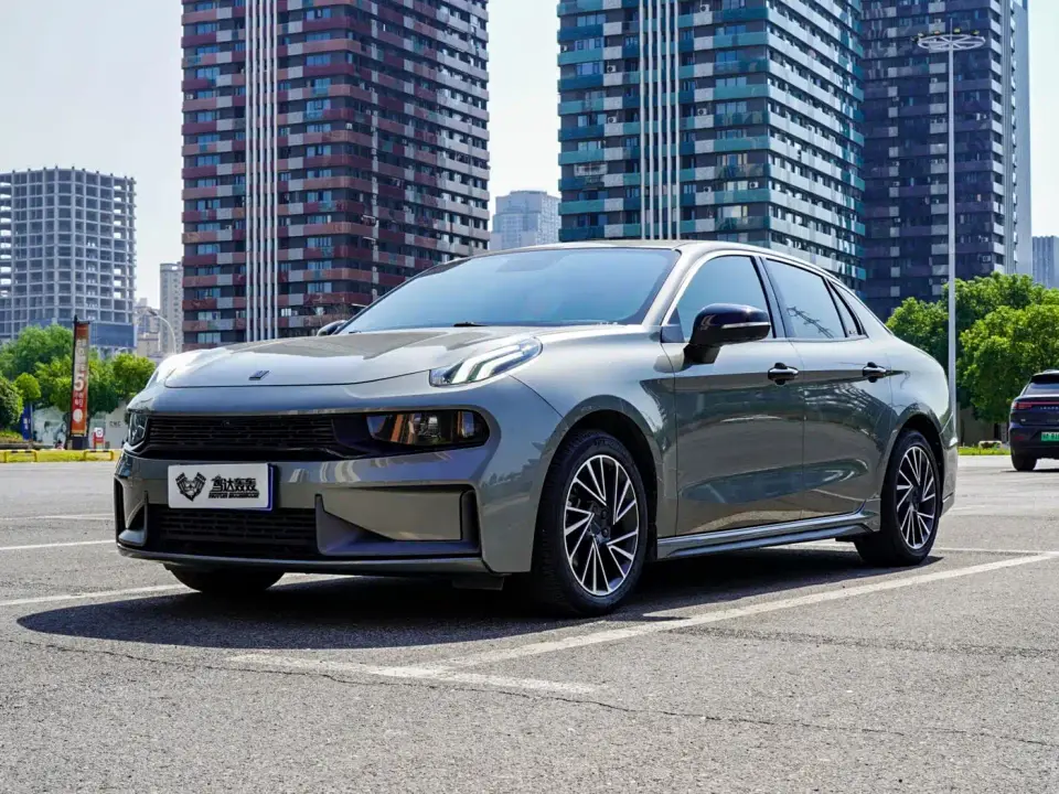 Lynk & Co 03 2.0TD Auto Jin Plus 2021