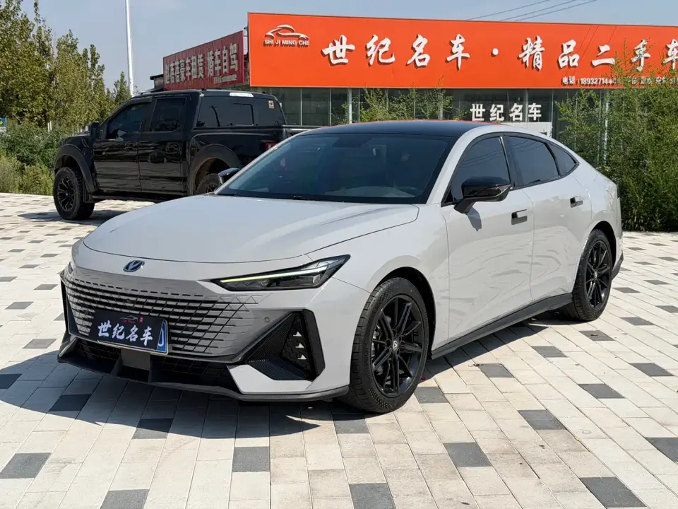 Changan UNI-V 1.5T Premium Model 2022