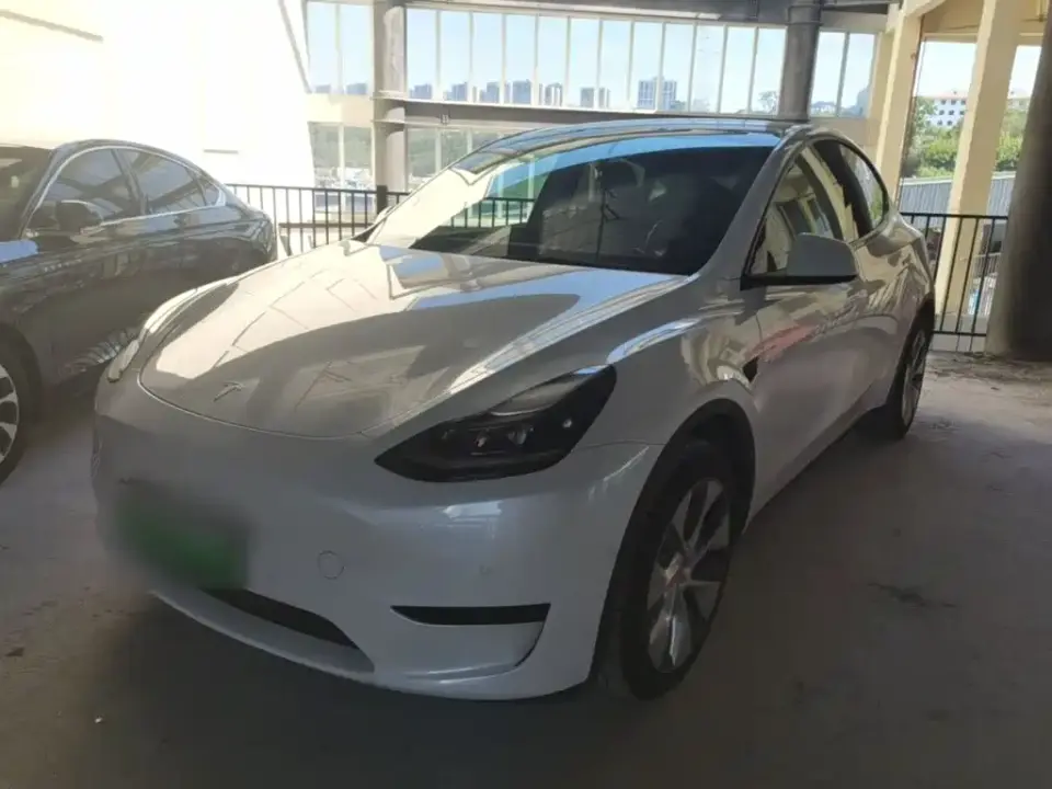 Tesla Model Y Facelift Rear-Wheel Drive Version 2023