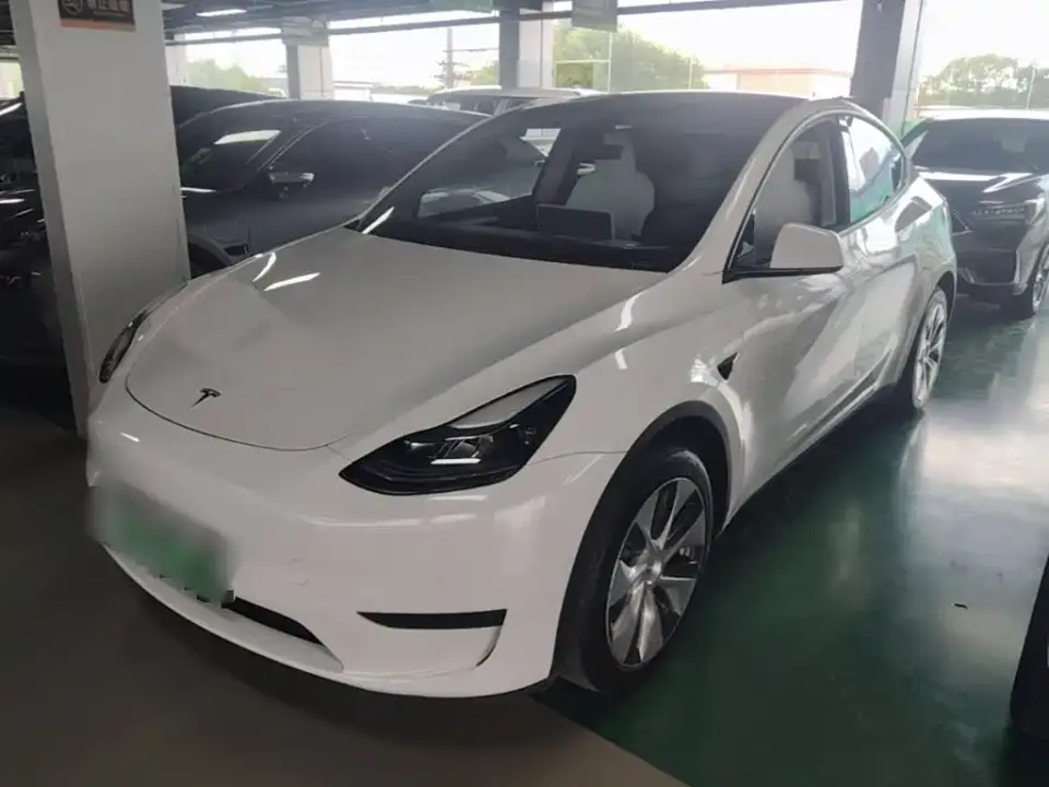 Tesla Model Y Rear-Wheel Drive Edition 2023