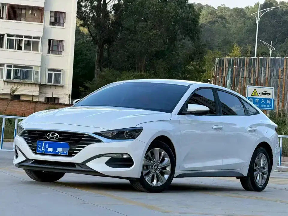 Hyundai Fista 240TGDi Comfort Edition China V 2019