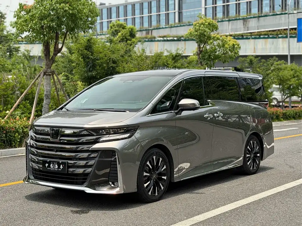 Toyota Vellfire Crown Hybrid 2.5L Executive Premium Edition 2024