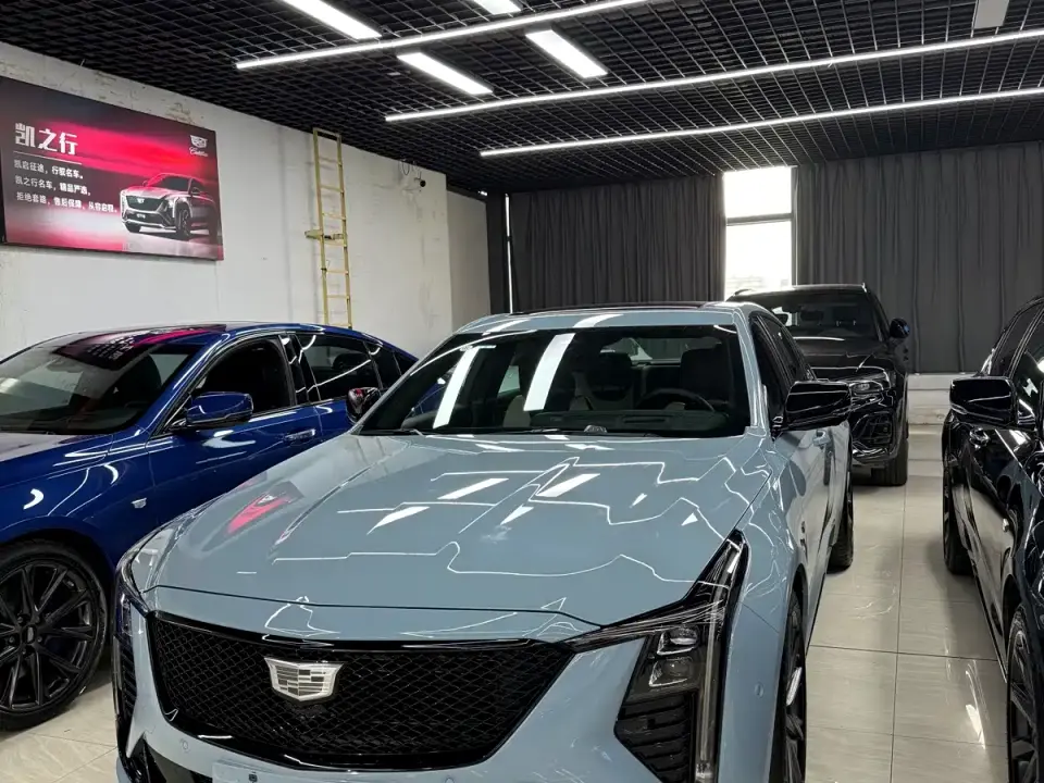 Cadillac CT5 Model 28T Track Performance Edition + Peak Track Package 2025