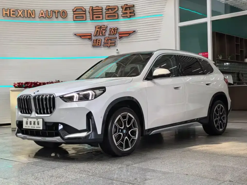 BMW X1 Model Year sDrive25Li X Design Package 2026