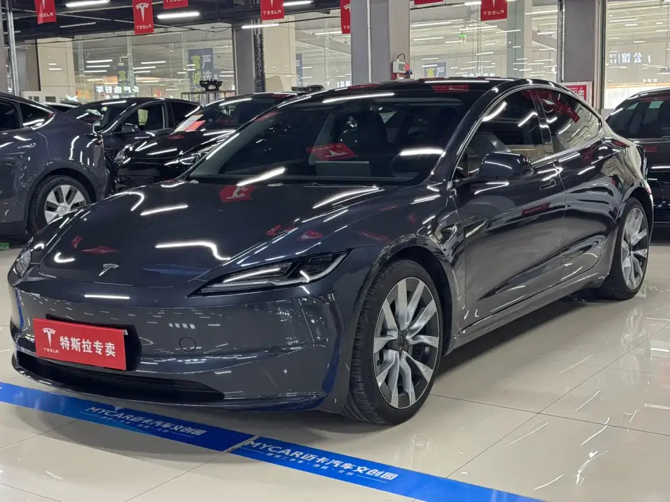 Tesla Model 3 Long Range All-Wheel Drive 2024