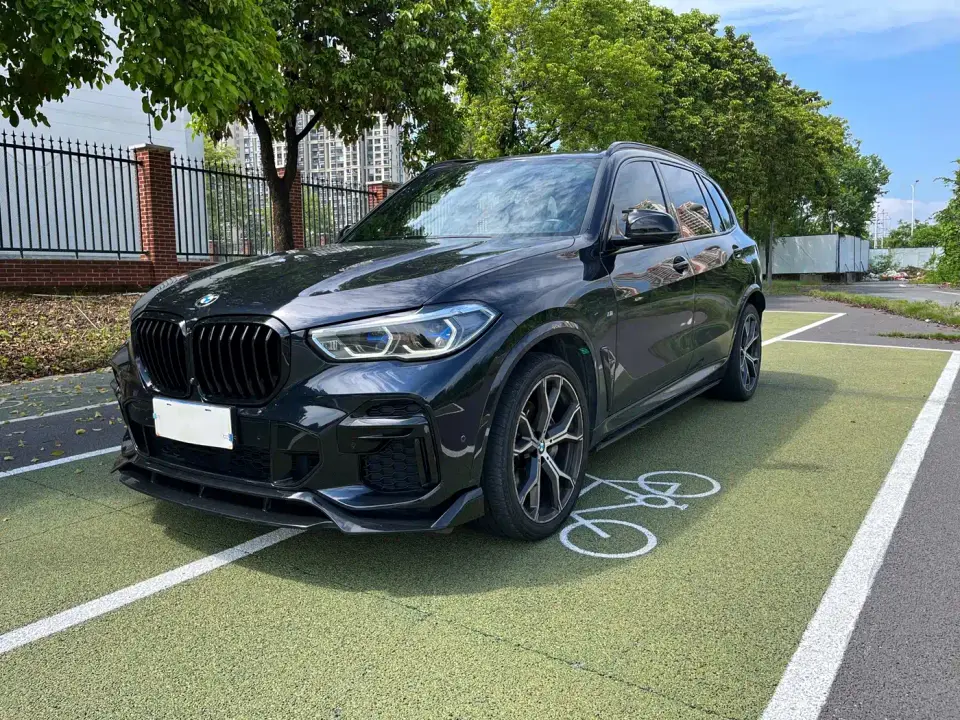 BMW X5 xDrive 40Li M Sport Package 2023
