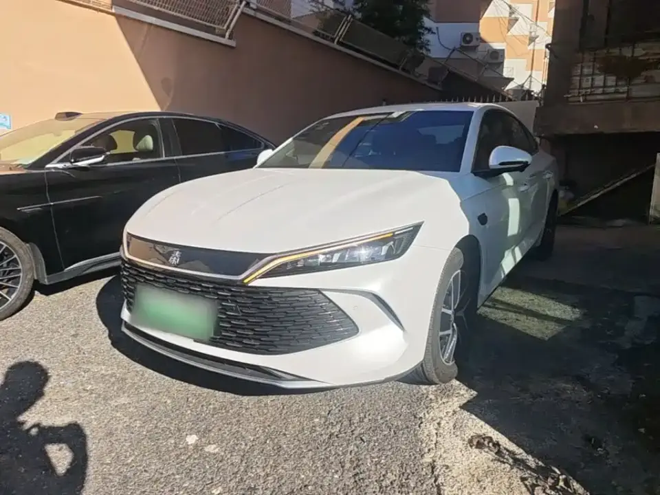 BYD Qin L DM-i Smart Drive Edition 120KM Surpassing 2025
