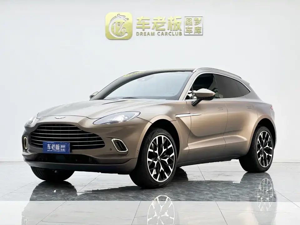 Aston Martin DBX 4.0T V8 2021