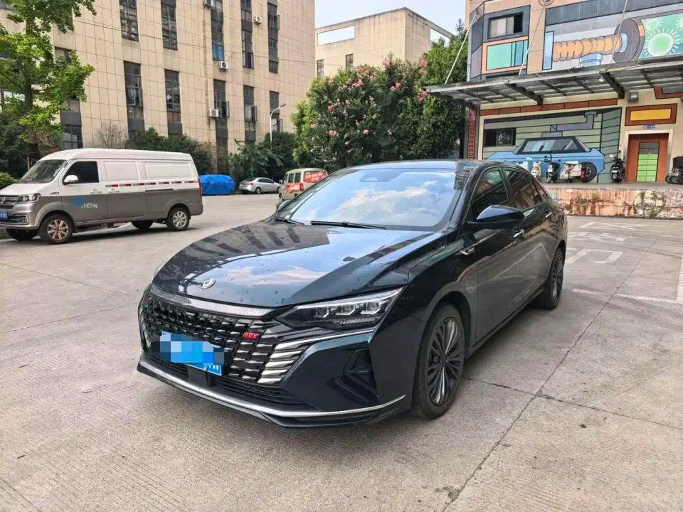 Dongfeng Aeolus Yixuan MAX 1.5T Super Cool Dad Edition 2021