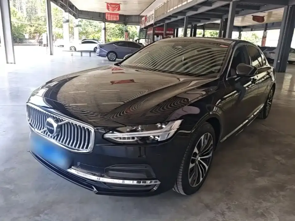 Volvo S90 B5 Zhiyi Luxury Edition 2024