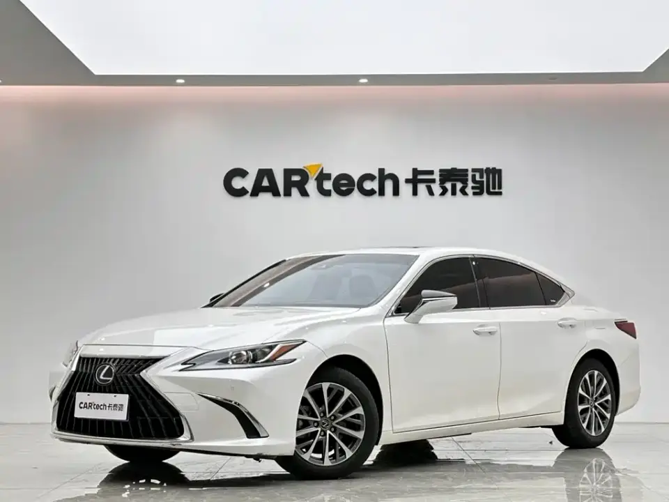 Lexus ES 200 Excellence Edition 2023