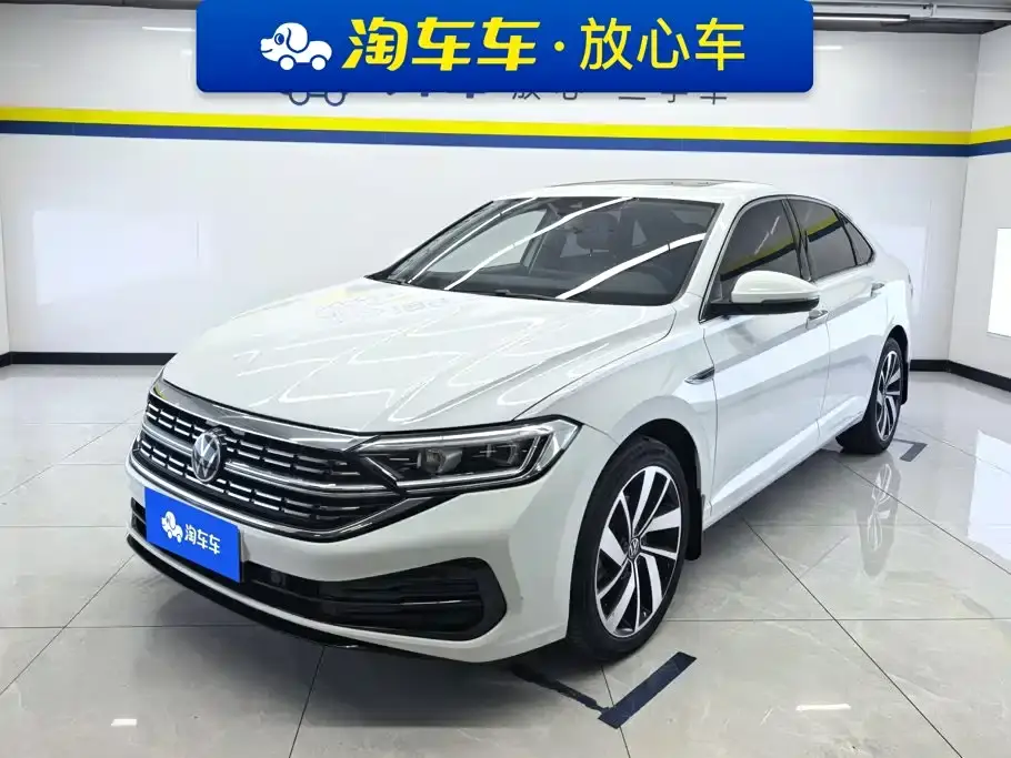 Volkswagen Sagitar 300TSI DSG Surpassing Edition 2023
