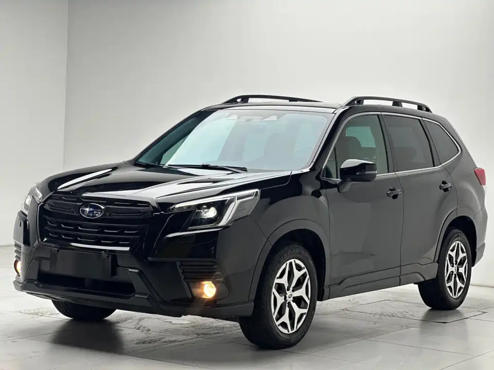 Subaru Forester 2.0i AWD Luxury Edition with EyeSight 2022