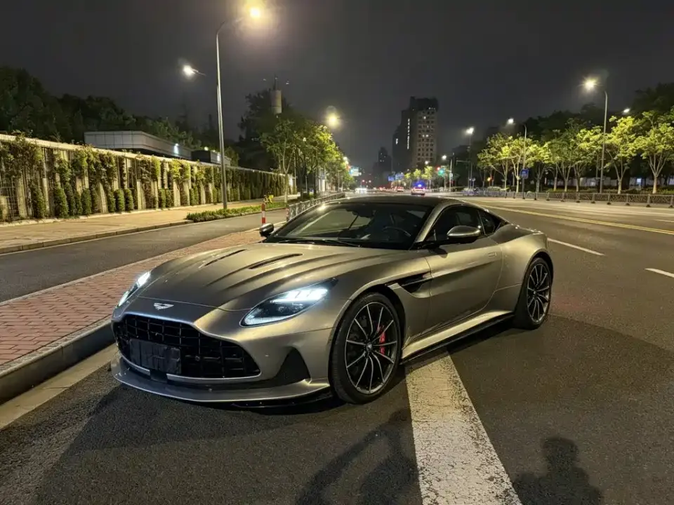 Aston Martin DB12 4.0T V8 Coupe 2024