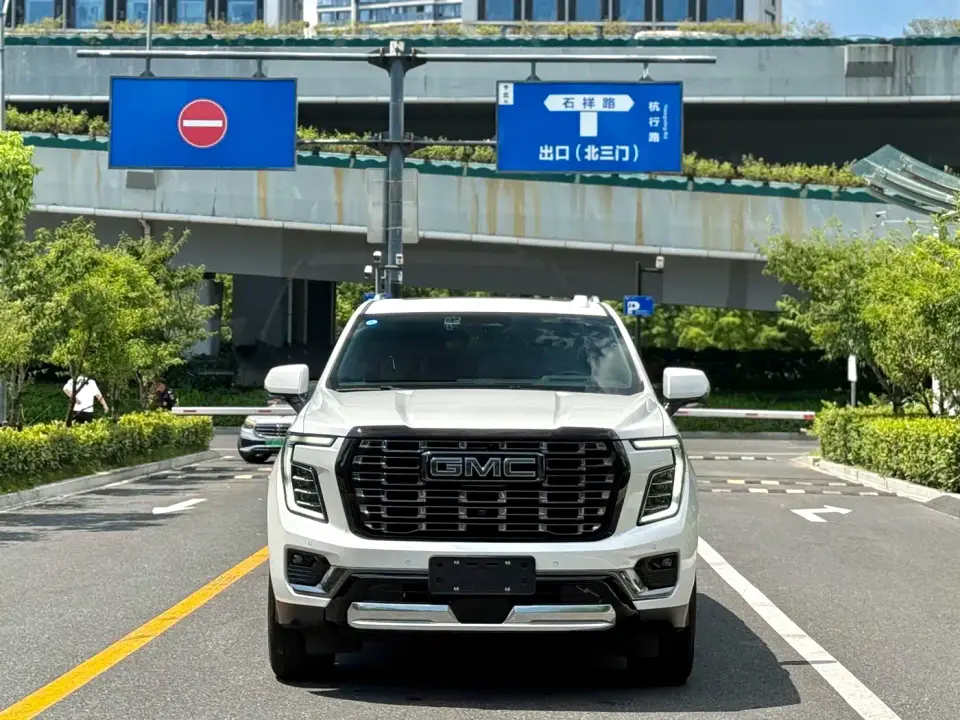 Daolangge GMC Yukon 2.7T Denali Summit Edition 2024