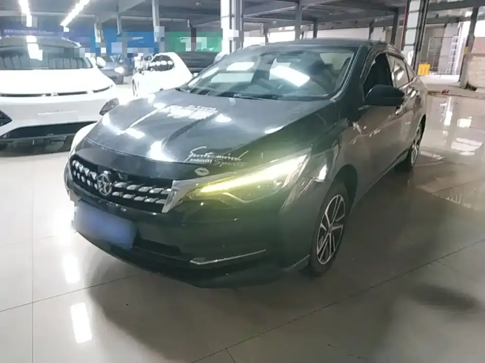 Venucia D60 1.6L XL CVT Smart Connect Elite Edition (ISS) 2019