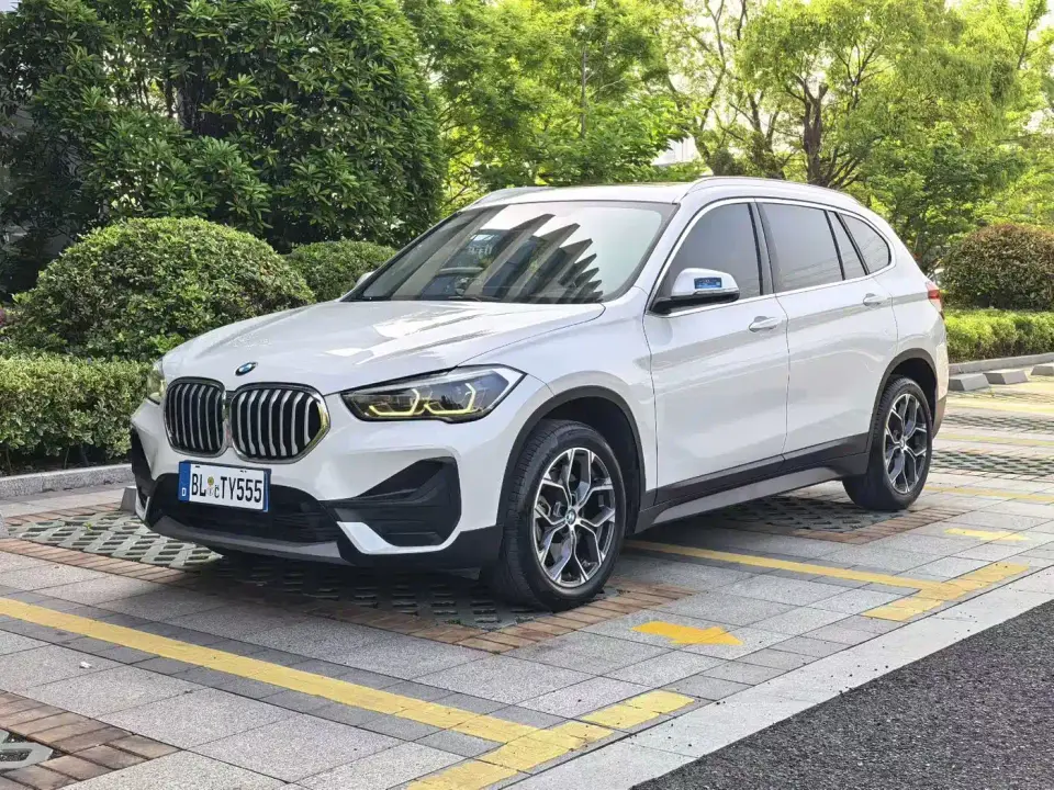 BMW X1 sDrive25Li Leading 2021