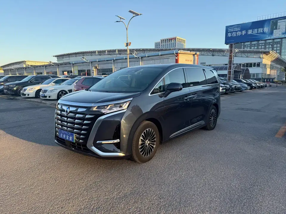Denza D9 DM-i 970 All-Wheel Drive Honor Edition 2023