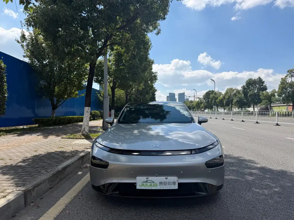 XPeng P7 Model 670N+ 2022