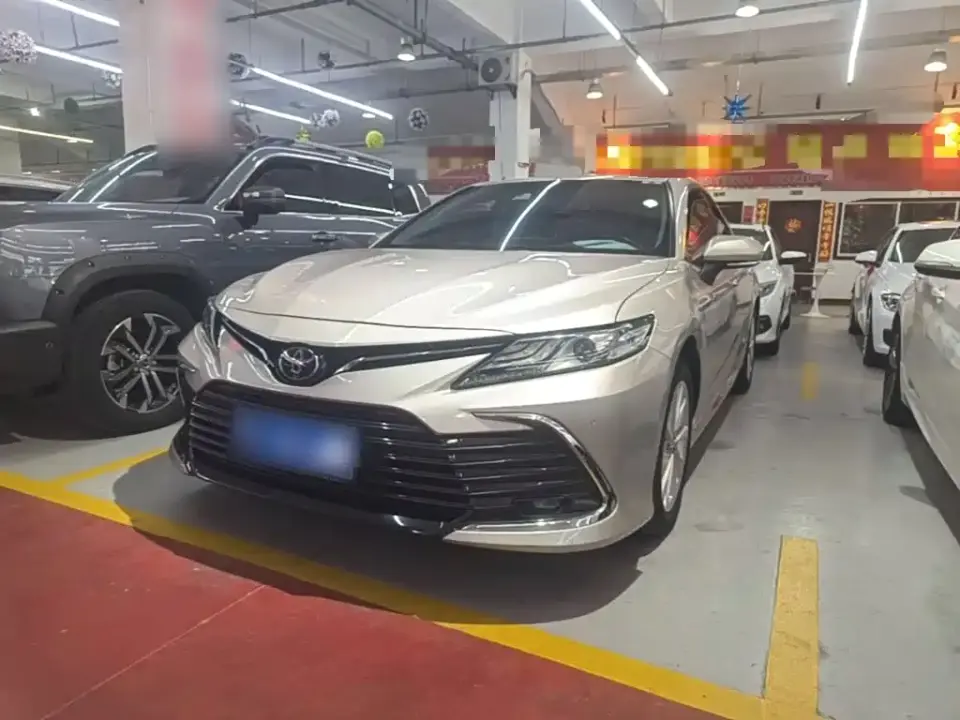 Toyota Camry 2.0G Luxury Edition 2022