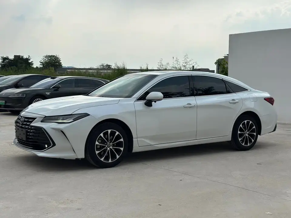 Toyota Avalon 2.0L Luxury Edition 2023
