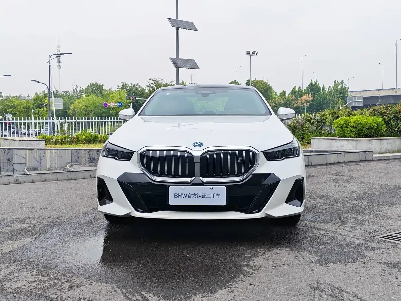 BMW i5 eDrive 35L M Sport Package 2026 — фото 2