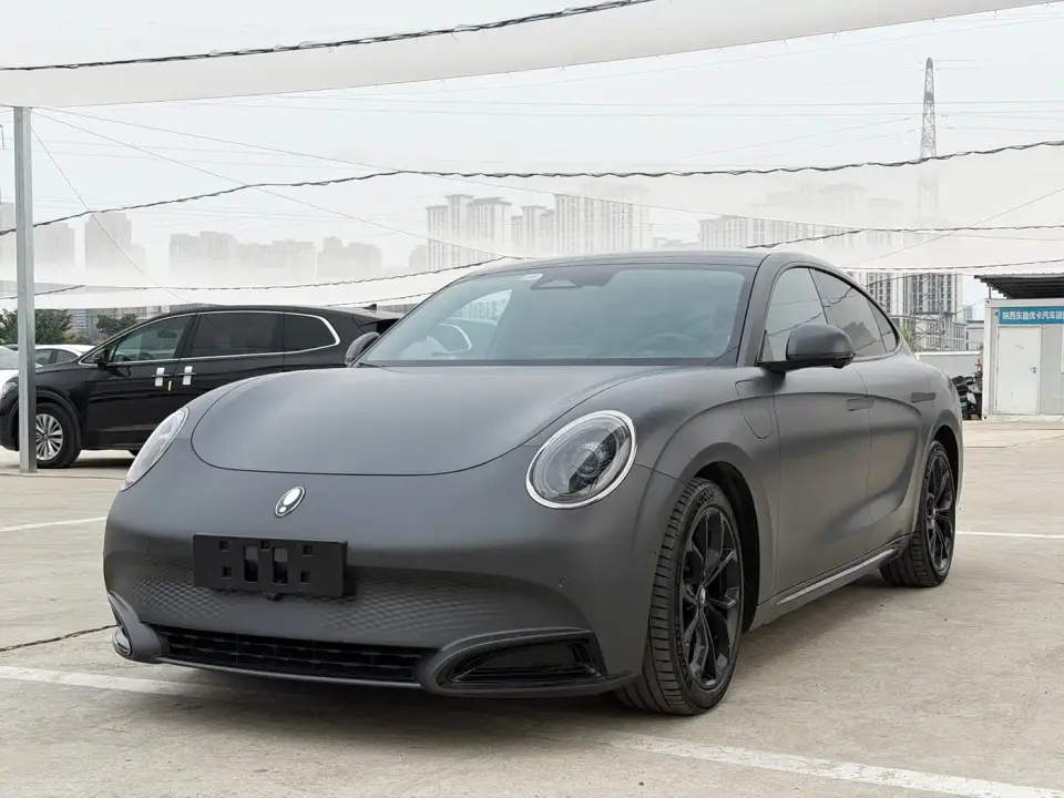 ORA Lightning Cat Dark Night Edition 555km Premium Version 2024