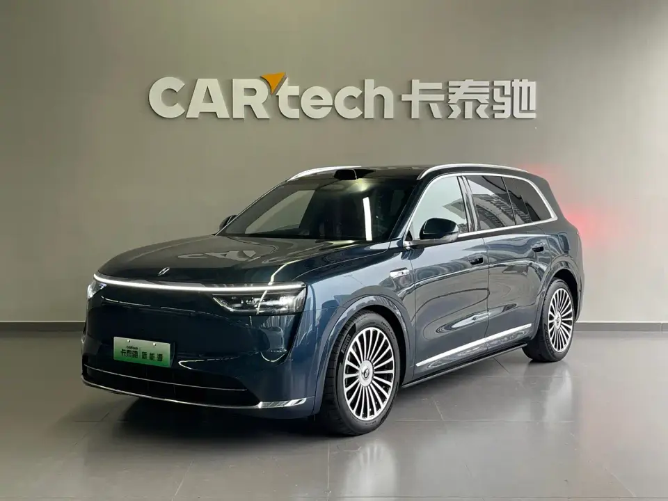 AITO Wenjie AITO M8 Model Extended Range Ultra Edition 53.4kWh 5-Seater 2025