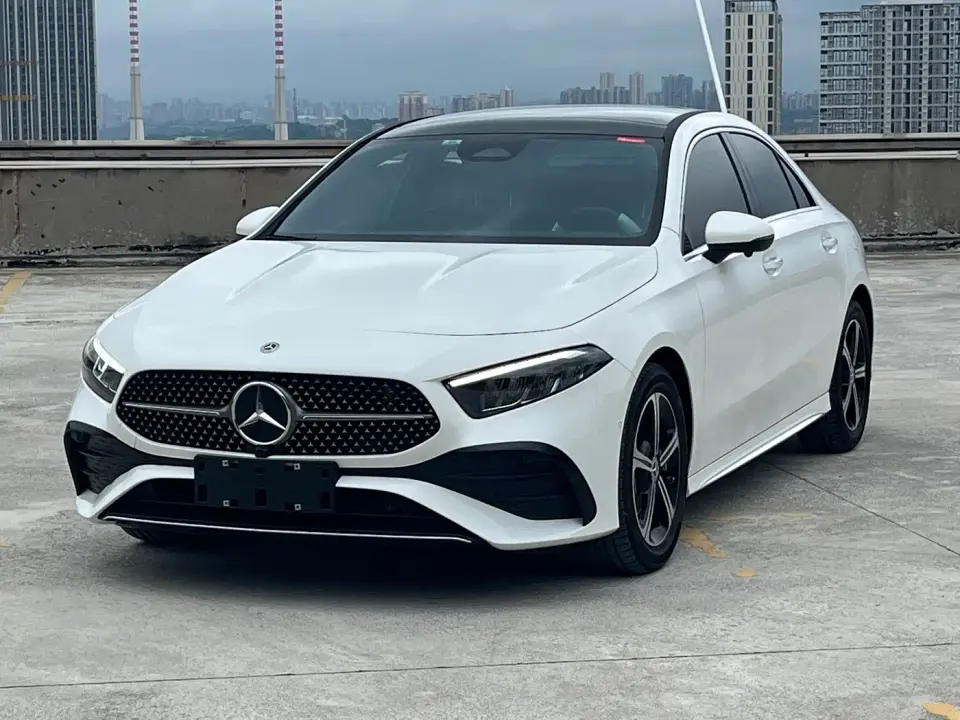 Mercedes-Benz A-Class A 200 L Fashion Edition 2023