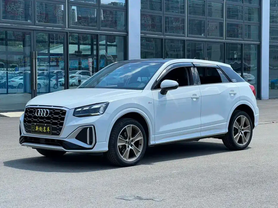Audi Q2L 35 TFSI Fashion Dynamic 2022