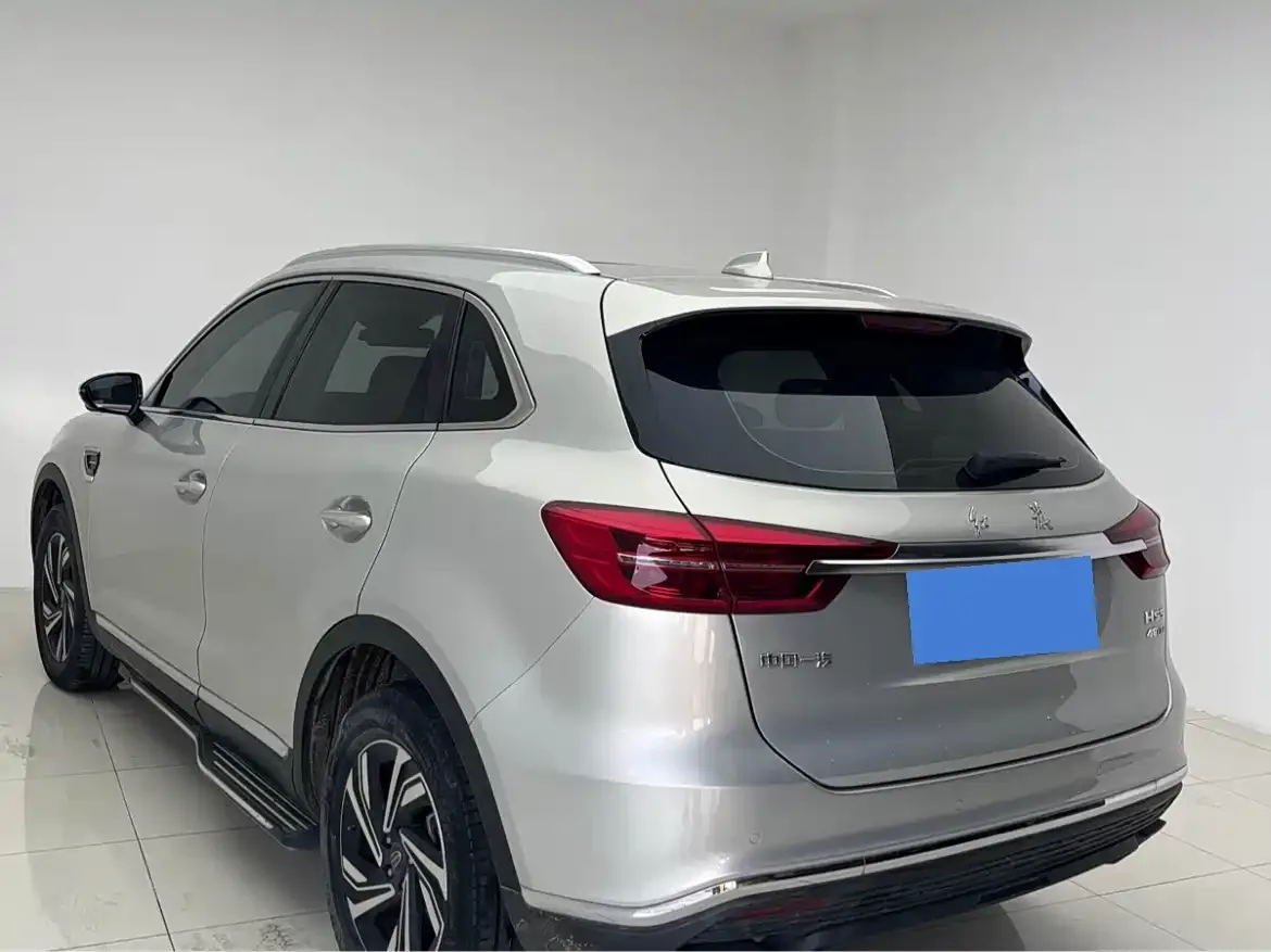 Hongqi HS5 Facelift 2.0T Smart Flag Enjoyment Edition 2022 — фото 8