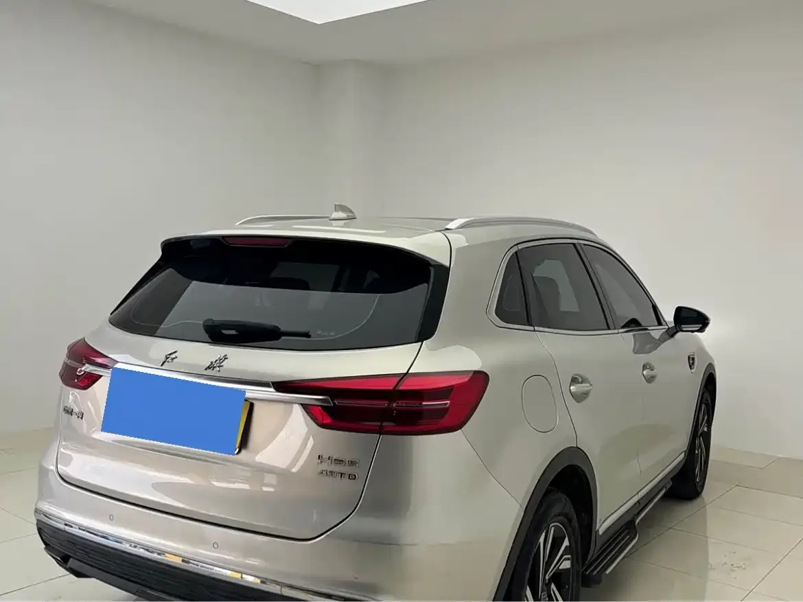 Hongqi HS5 Facelift 2.0T Smart Flag Enjoyment Edition 2022 — фото 7