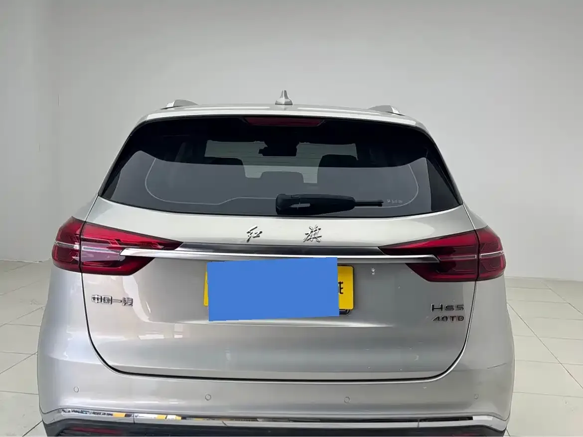 Hongqi HS5 Facelift 2.0T Smart Flag Enjoyment Edition 2022 — фото 6
