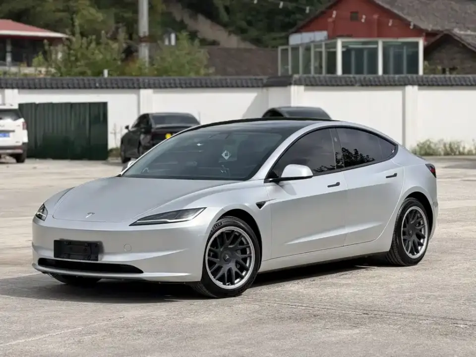 Tesla Model 3 Rear-Wheel Drive 2024