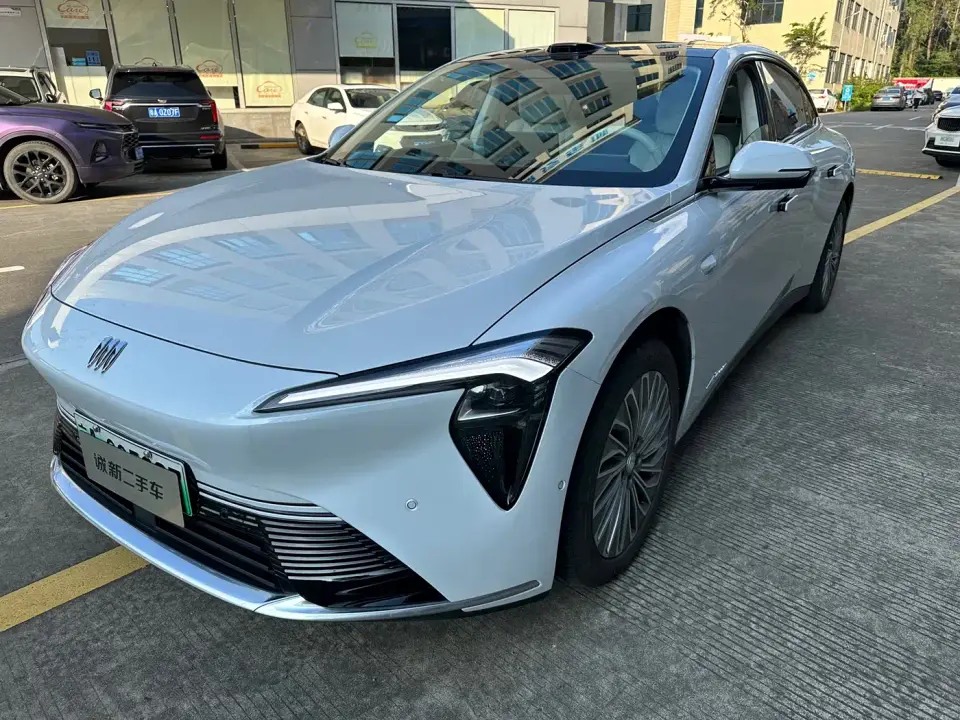 Buick Zenith Sedan Model Base Version 2025