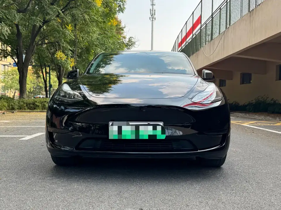 Tesla Model Y Rear-Wheel Drive Edition 2023