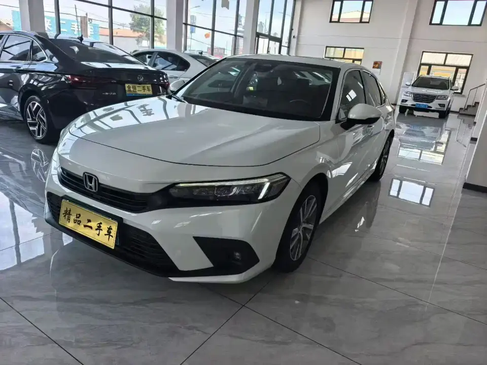 Honda Civic 240TURBO CVT Dynamic Edition 2024