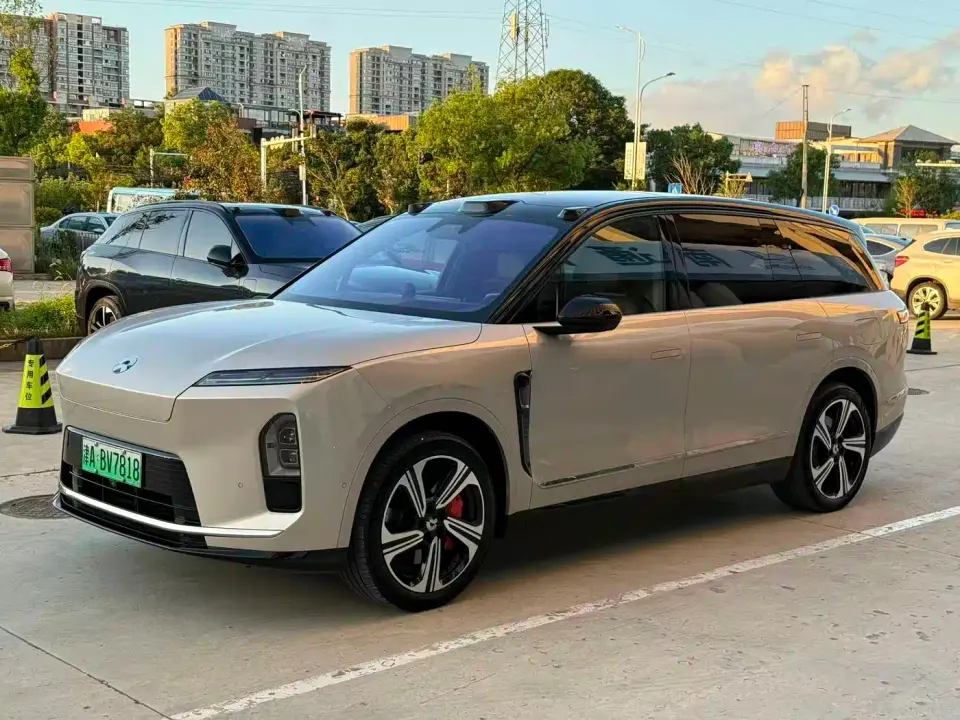 NIO ES8 Model 6-Seat Executive Luxury Edition 2025